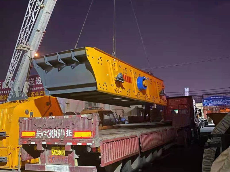 單層振動(dòng)篩設(shè)備廠(chǎng)家發(fā)貨